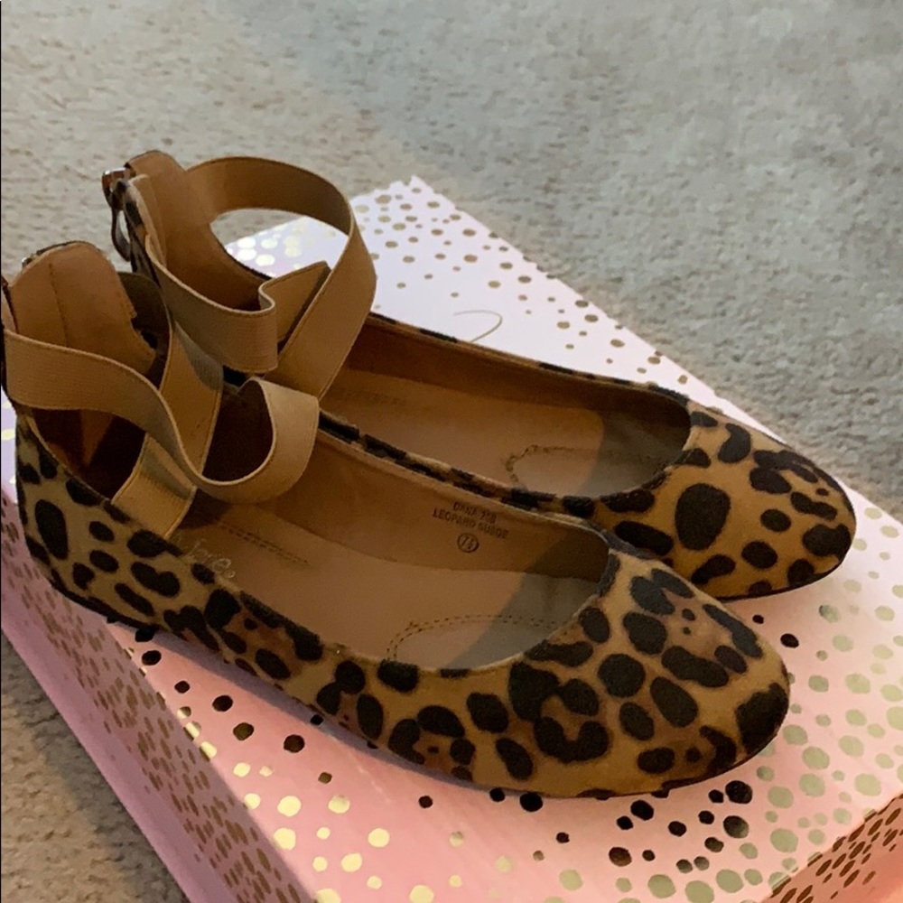 Women’s ballet flats